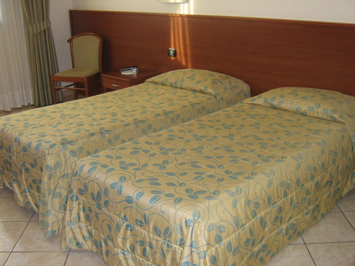 Hotel Sanremo Ceva Luaran gambar